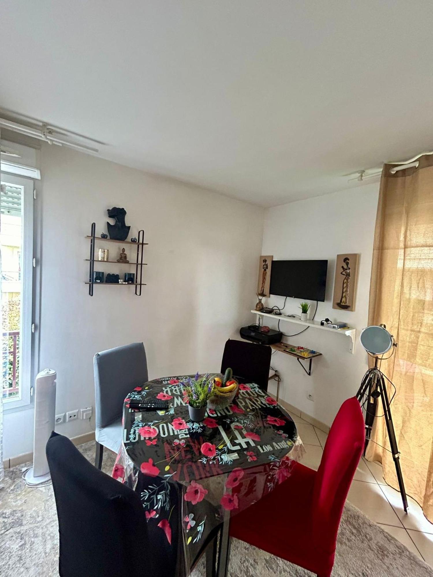 Apartament Heyzie Pontault-Combault Zewnętrze zdjęcie